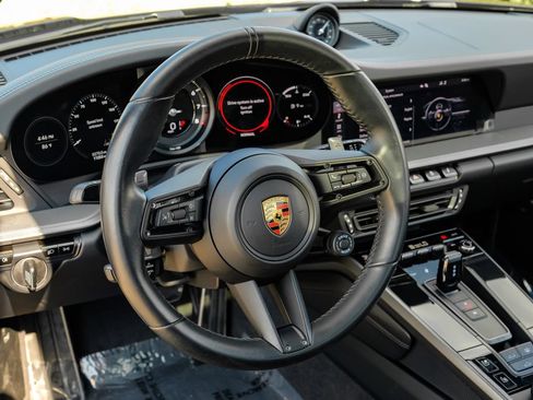 Used 2020 Porsche 911 Carrera S RWD image 19