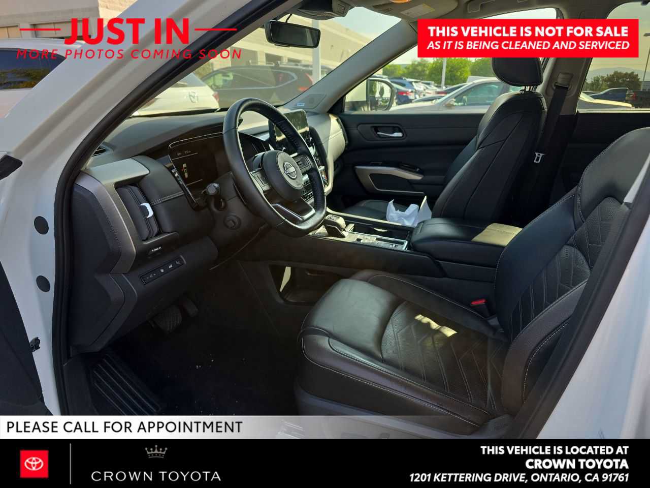 Used 2023 Nissan Pathfinder Platinum w/ Lighting Package (N93) FWD image 7