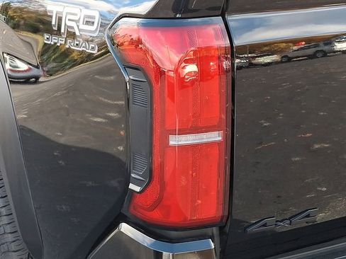 Used 2024 Toyota Tacoma TRD Off-Road AWD/4WD image 10