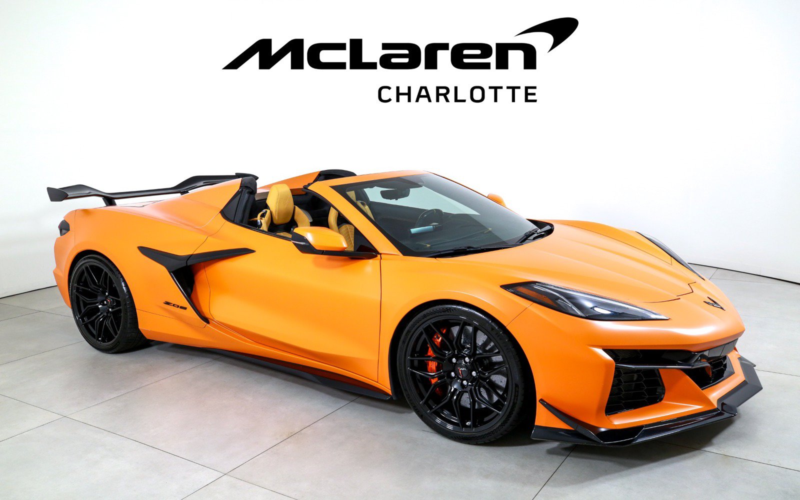 Used 2023 Chevrolet Corvette Z06 w/ Z07 Performance Package RWD image 2