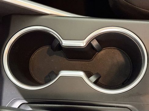 Used 2023 Toyota Highlander L image 15