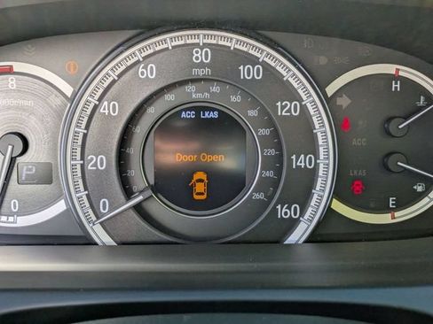 Used 2017 Honda Accord Touring image 22
