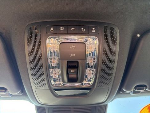 Used 2024 Mercedes-Benz GLE 350 4MATIC image 23