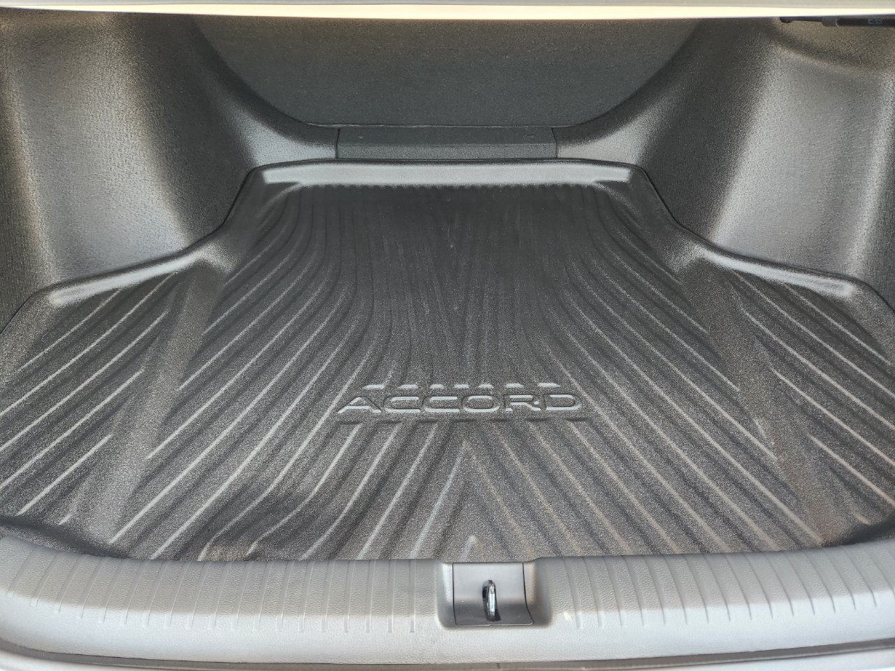 Certified 2024 Honda Accord LX image 30