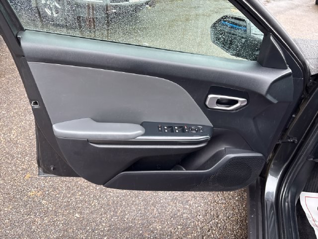 Used 2025 Kia K4 FWD image 7
