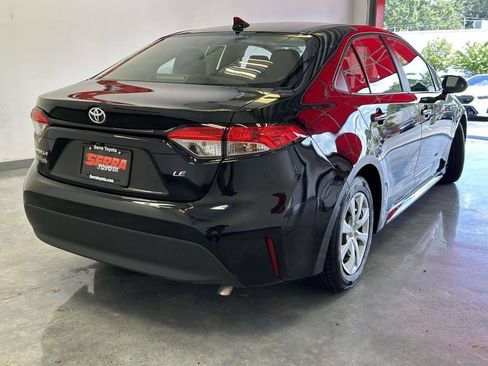 Used 2025 Toyota Corolla LE FWD image 3