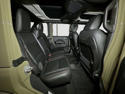 New 2026 Jeep Wrangler Unlimited Rubicon AWD/4WD image 31