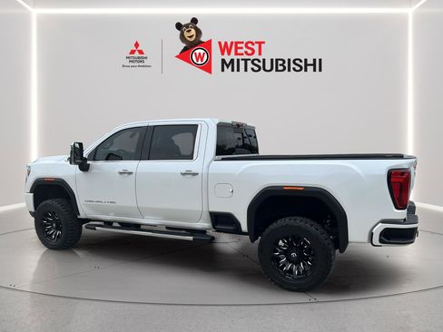 Used 2022 GMC Sierra 3500 Denali w/ Technology Package AWD/4WD image 3