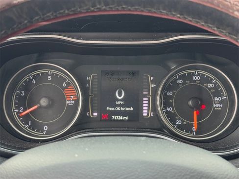 Certified 2019 Jeep Cherokee Latitude Plus w/ Cold Weather Group image 9