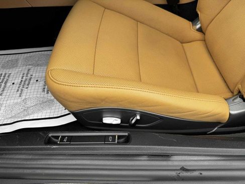 Used 2019 Porsche 911 Targa 4 image 21