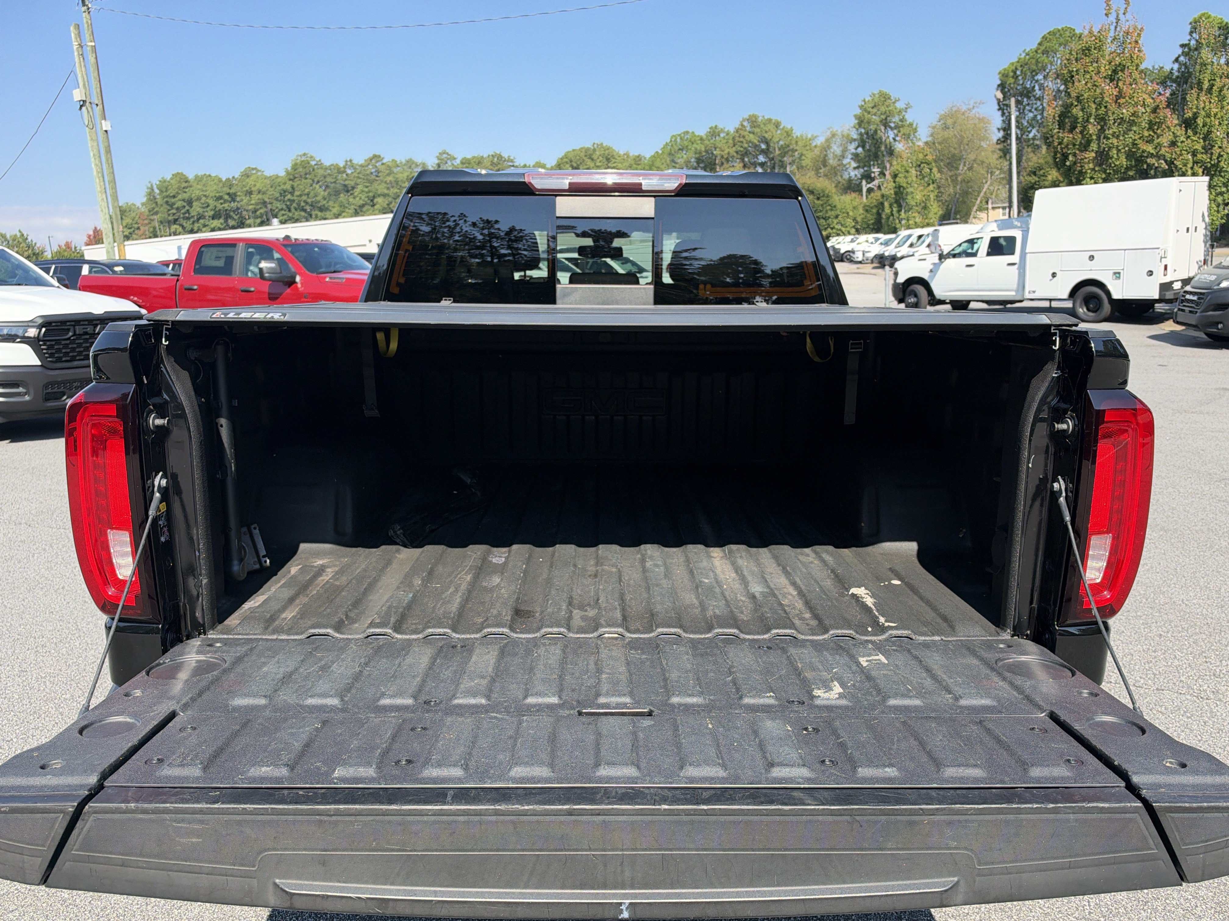 Used 2019 GMC Sierra 1500 SLT w/ SLT Premium Plus Package RWD image 22