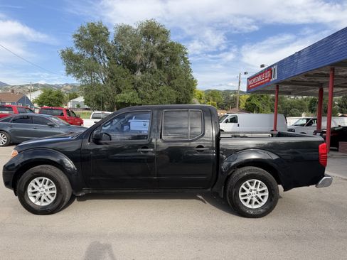 Used 2016 Nissan Frontier SV w/ SV Value Truck Package RWD image 3