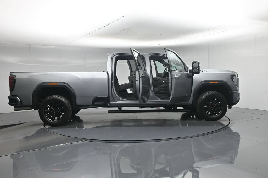 Used 2025 GMC Sierra 3500 AT4 w/ AT4 Premium Plus Package AWD/4WD image 5