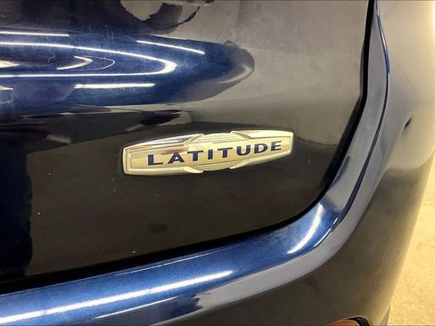 Used 2019 Jeep Compass Latitude w/ Popular Equipment Group AWD/4WD image 24
