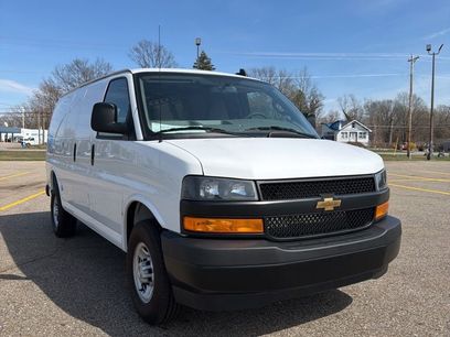 New 2025 Chevrolet Express 2500