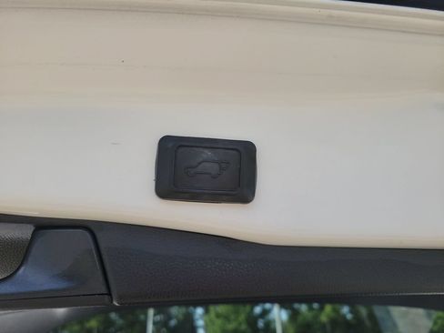 Certified 2025 Toyota RAV4 Limited AWD/4WD image 26