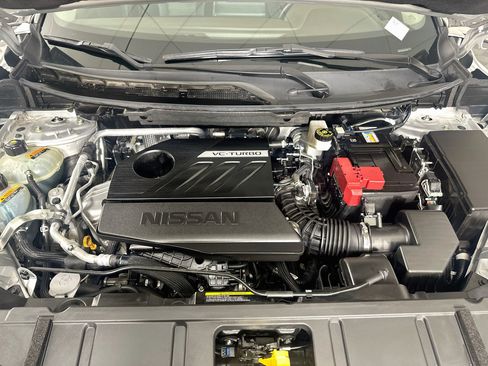 Used 2023 Nissan Rogue SV FWD image 32