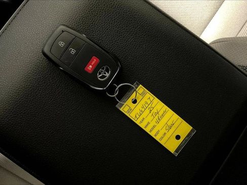 Used 2025 Toyota 4Runner SR5 image 11