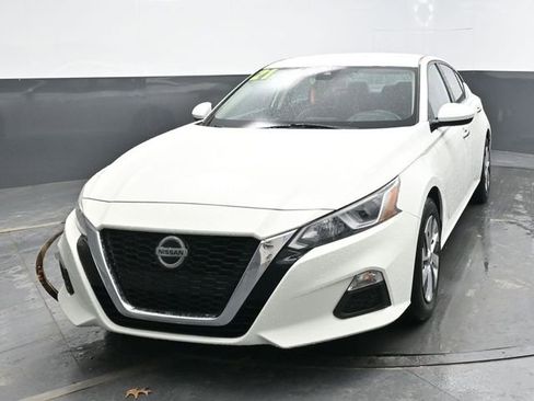 Used 2021 Nissan Altima 2.5 S image 2