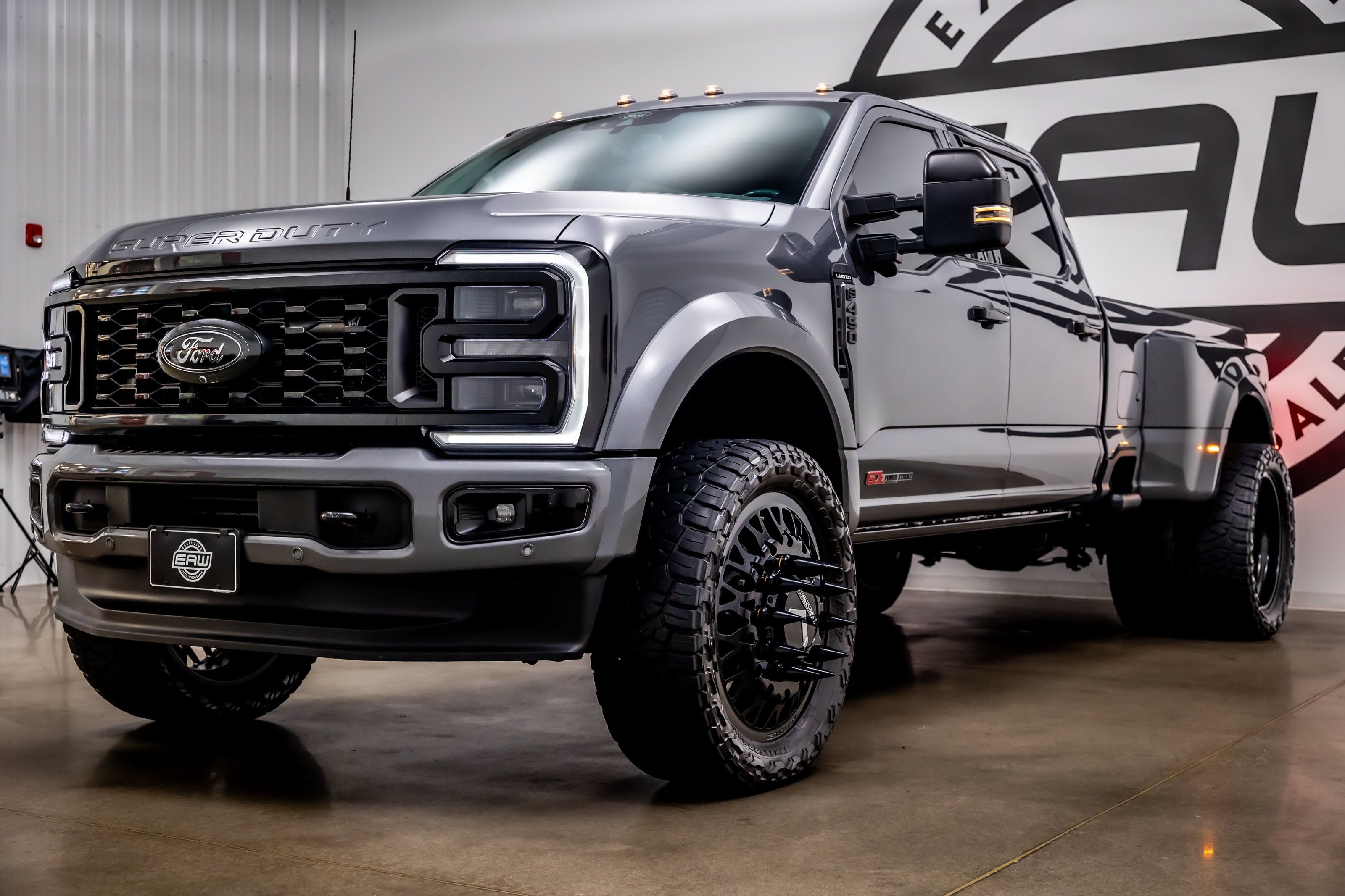 Used 2024 Ford F450 Limited w/ FX4 Off-Road Package AWD/4WD image 37