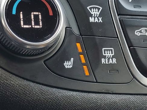 Used 2024 Chevrolet Malibu LT FWD image 18