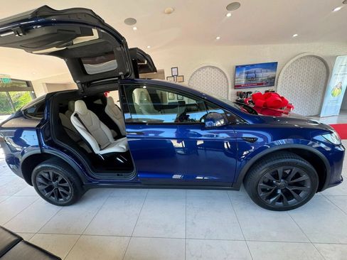 Used 2022 Tesla Model X AWD/4WD image 7