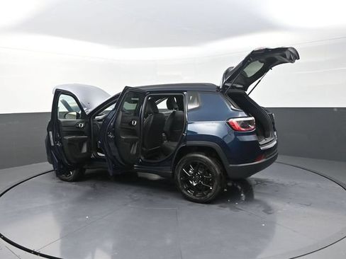 New 2026 Jeep Compass Latitude AWD/4WD image 36