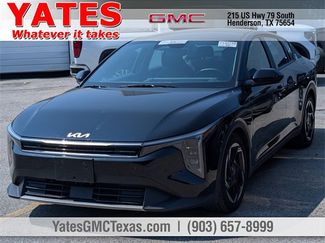 Used 2025 Kia K4 EX image 1