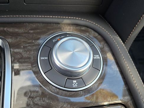 Used 2024 Nissan Armada Platinum w/ Captain's Chairs Package image 37