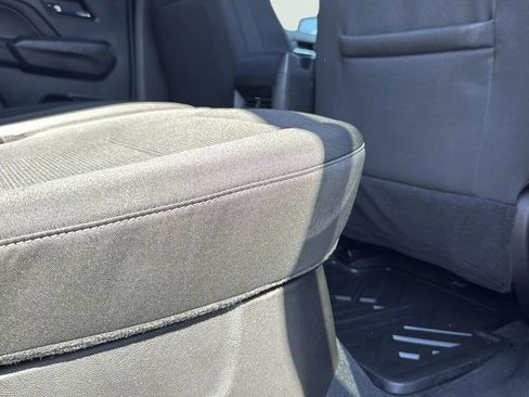 Used 2023 Chevrolet Colorado LT w/ LT Convenience Package II image 27