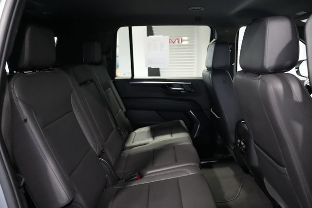 Used 2025 Chevrolet Suburban Z71 AWD/4WD image 20