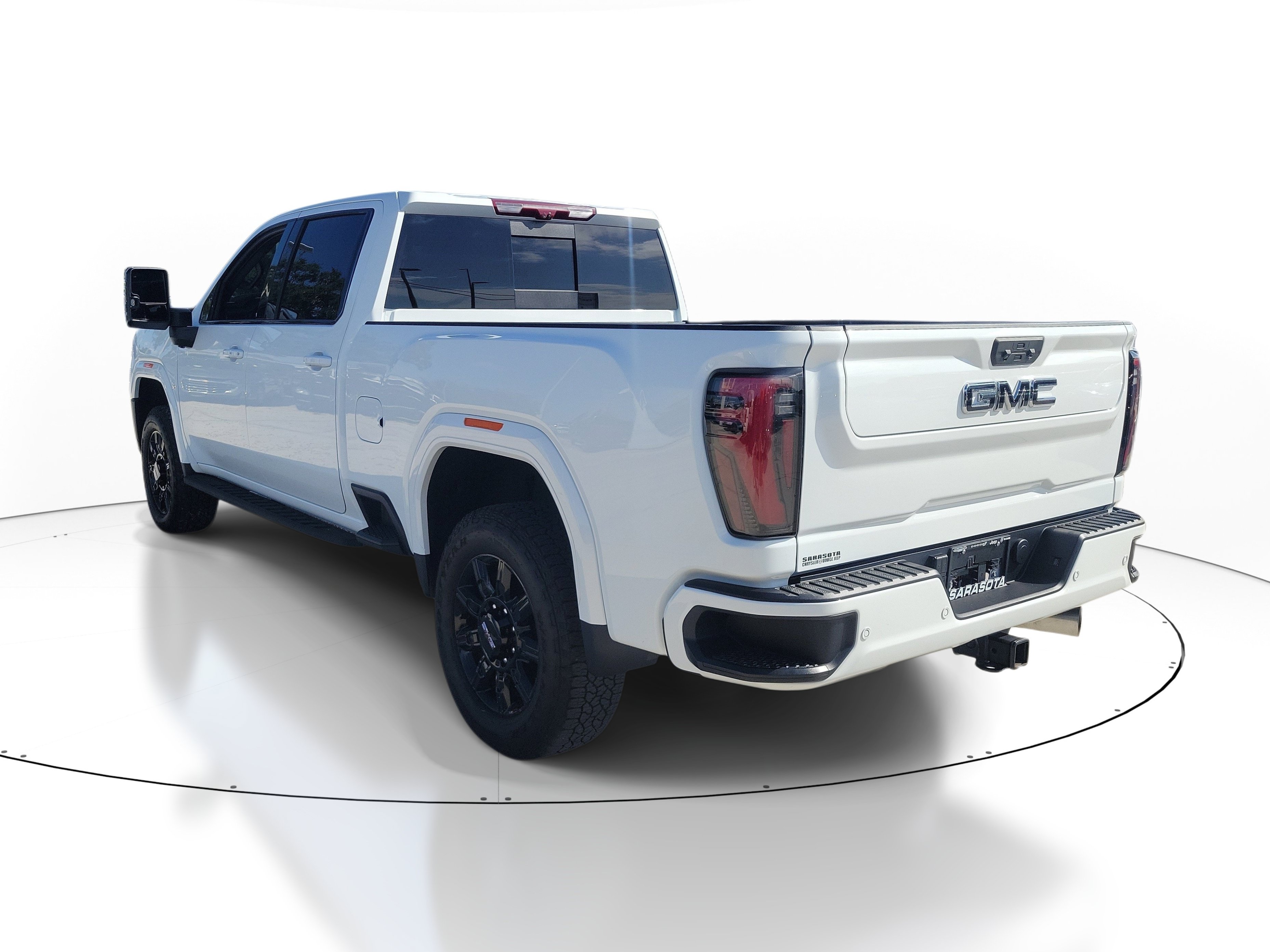 Used 2026 GMC Sierra 2500 AT4 w/ AT4 Premium Plus Package AWD/4WD image 4