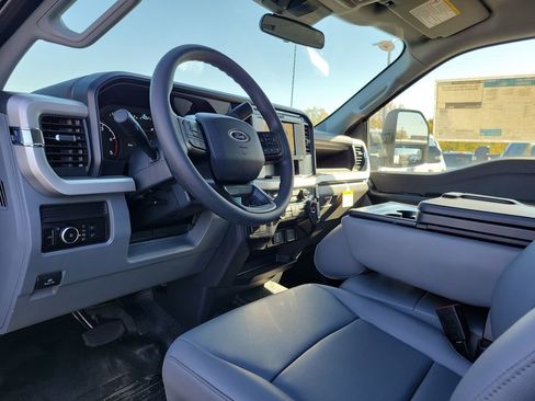 New 2025 Ford F450 XL image 19