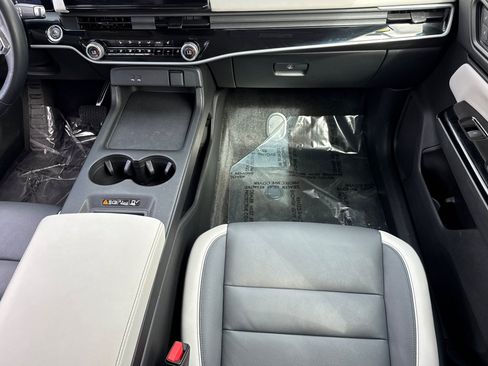 Certified 2024 Honda Prologue Touring image 33