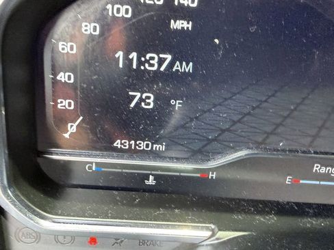 Used 2024 GMC Sierra 1500 AT4 w/ Technology Package AWD/4WD image 4