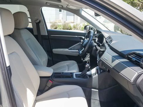 Used 2023 Audi Q3 2.0T Premium w/ Convenience Package AWD/4WD image 17