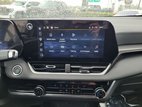 Used 2025 Chevrolet Equinox LT w/ Safety and Technology Package image 22