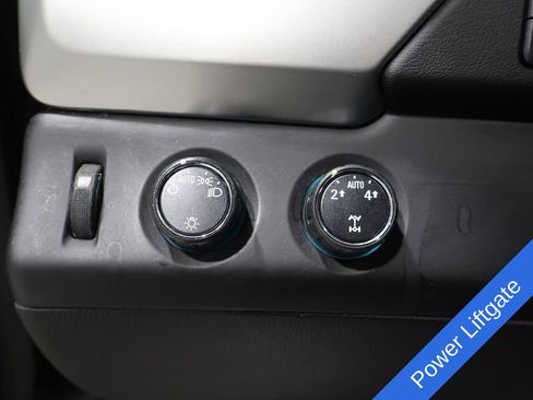 Used 2015 Chevrolet Suburban LT AWD/4WD image 8