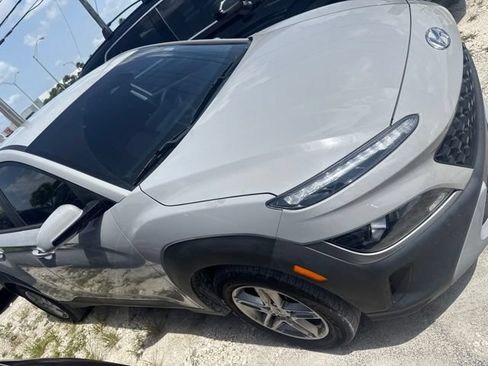 Used 2023 Hyundai Kona SE w/ Cargo Package FWD image 4