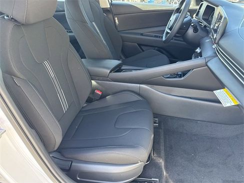New 2026 Hyundai Elantra Blue image 13