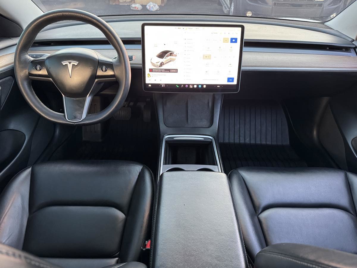 Used 2023 Tesla Model 3 Standard Range RWD image 23