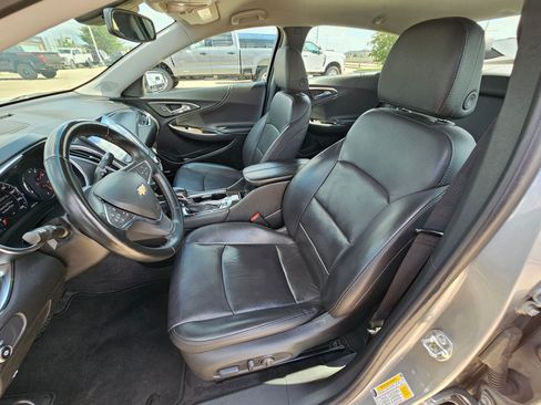 Used 2024 Chevrolet Malibu LT FWD image 17