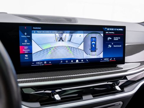 Certified 2024 BMW X7 M60i image 24