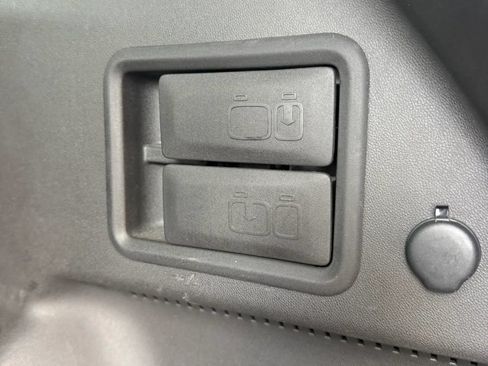 Used 2018 GMC Terrain SLE FWD image 8