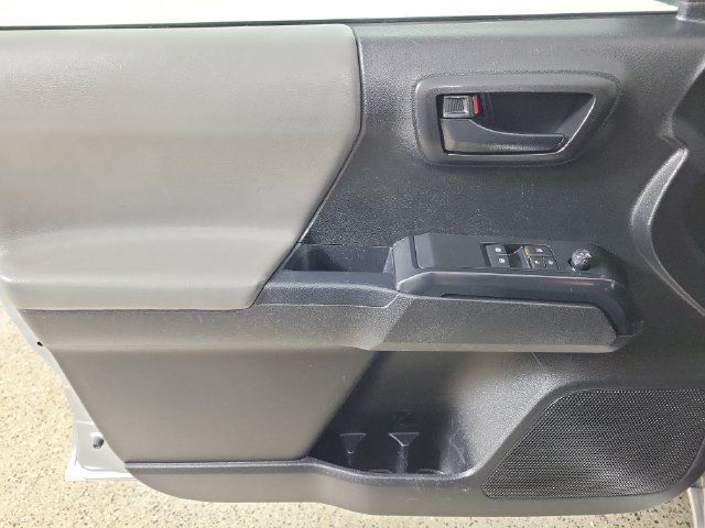 Used 2022 Toyota Tacoma SR w/ SR Convenience Package RWD image 21