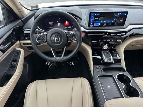 Certified 2025 Acura MDX SH-AWD image 8