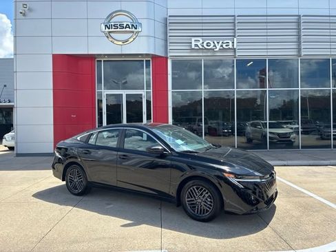 Used 2026 Nissan Sentra SV w/ Floor Mat Package FWD image 1