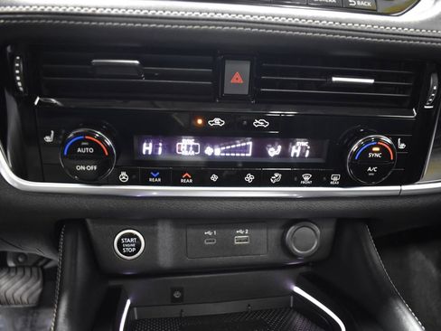 Certified 2023 Nissan Rogue Platinum w/ Platinum Premium Package image 20