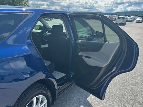 Certified 2023 Chevrolet Equinox LS w/ LS Convenience Package AWD/4WD image 37