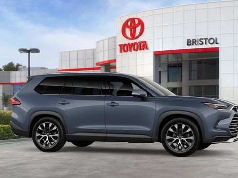 New 2026 Toyota Grand Highlander AWD Hybrid image 30